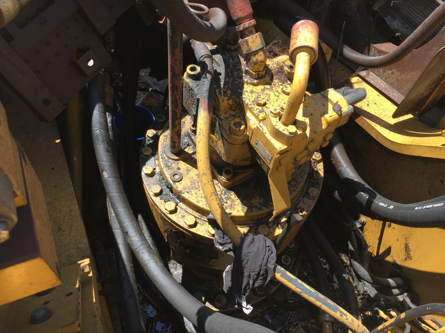 ./imagenes/INVOICE/2019/16826/EXCAVADORA CAT 330D (47).JPG